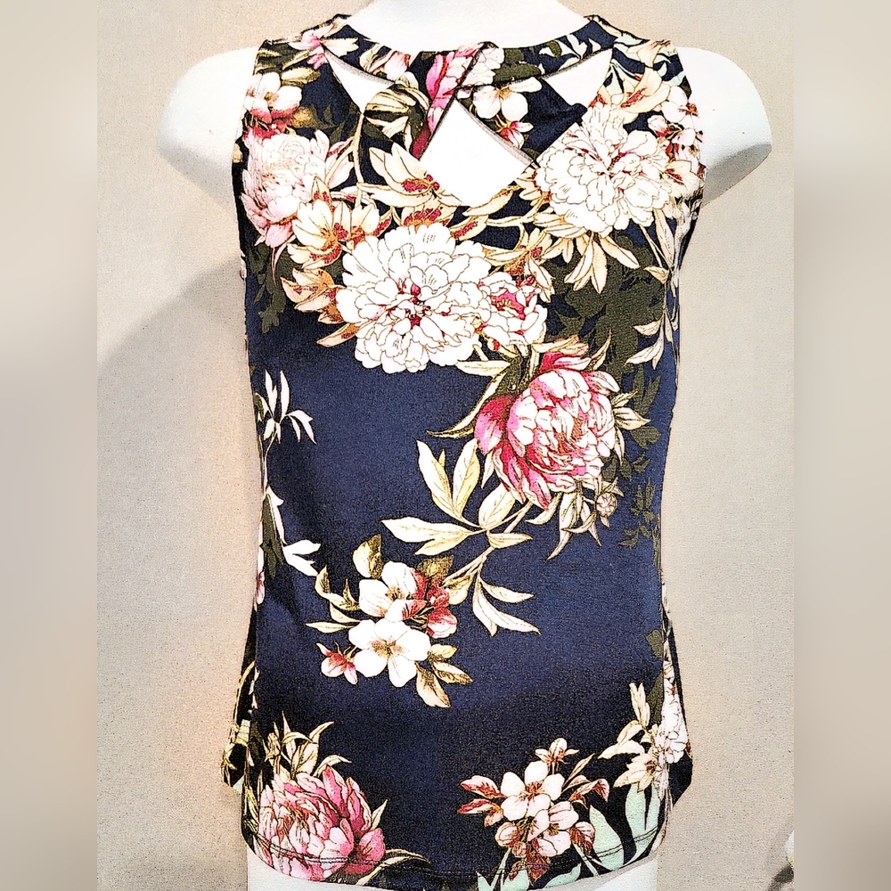 NWT NY&Company 7th Avenue Studio Design Sleeveless Top Size Large (Navy)